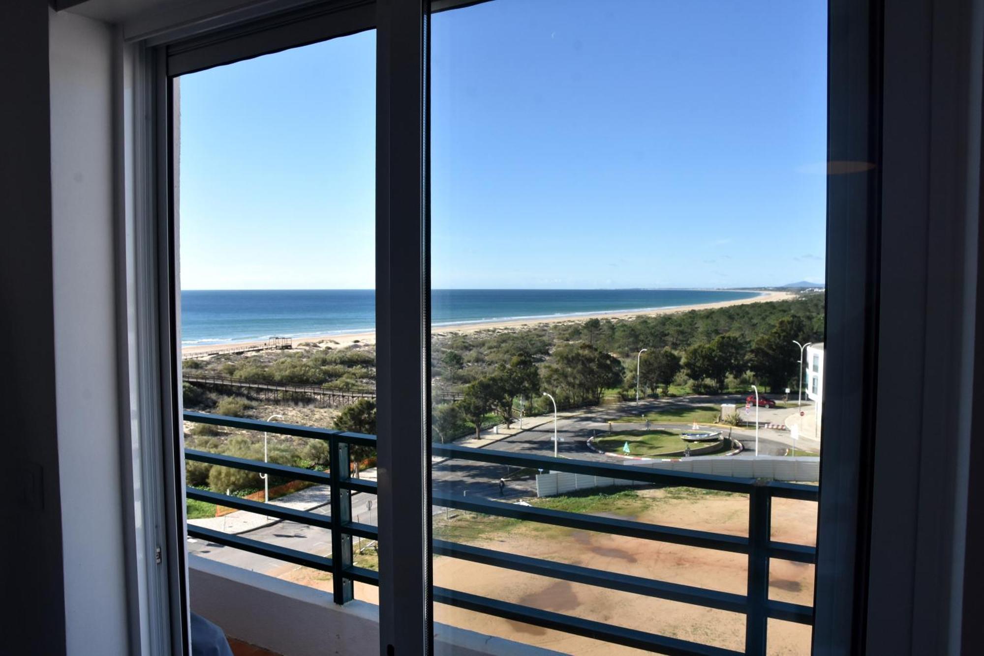 Beach House Monte Gordo Exterior photo