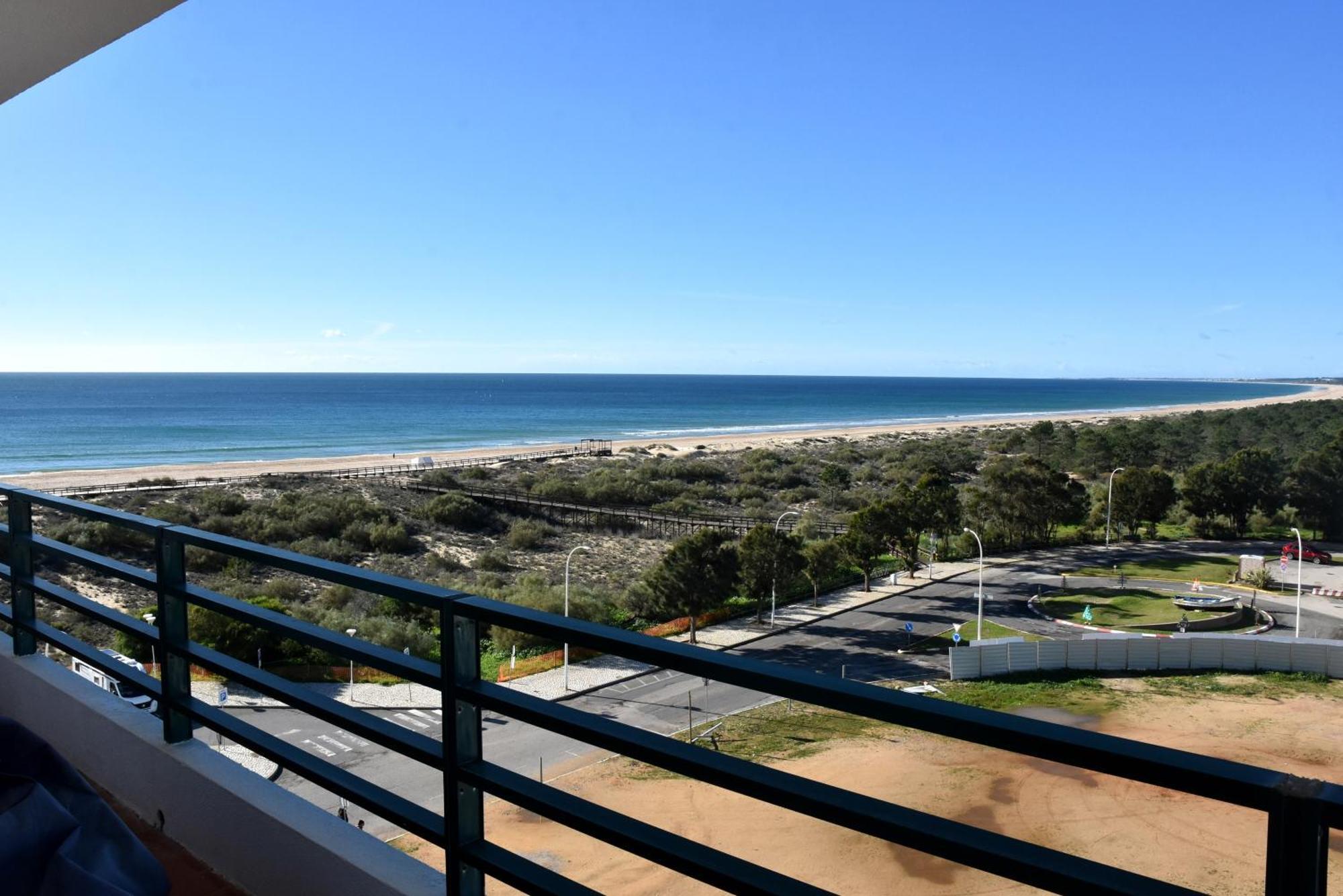 Beach House Monte Gordo Exterior photo